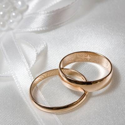 Пары смогут заключить брак 2 февраля, несмотря на выходной для ЗАГС