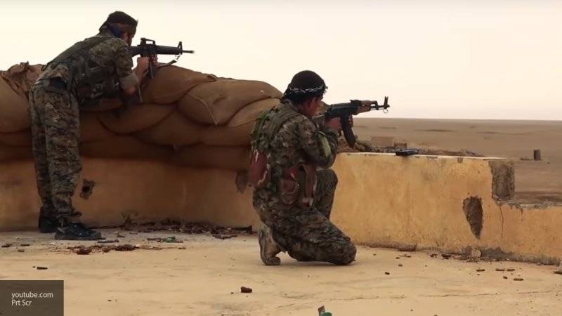 Турецкие военные попали под обстрел курдских радикалов на севере Сирии