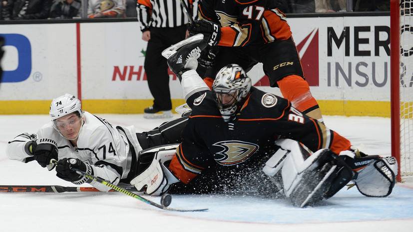 Шайба Прохоркина не спасла «Лос-Анджелес» от поражения в матче НХЛ с «Анахаймом»