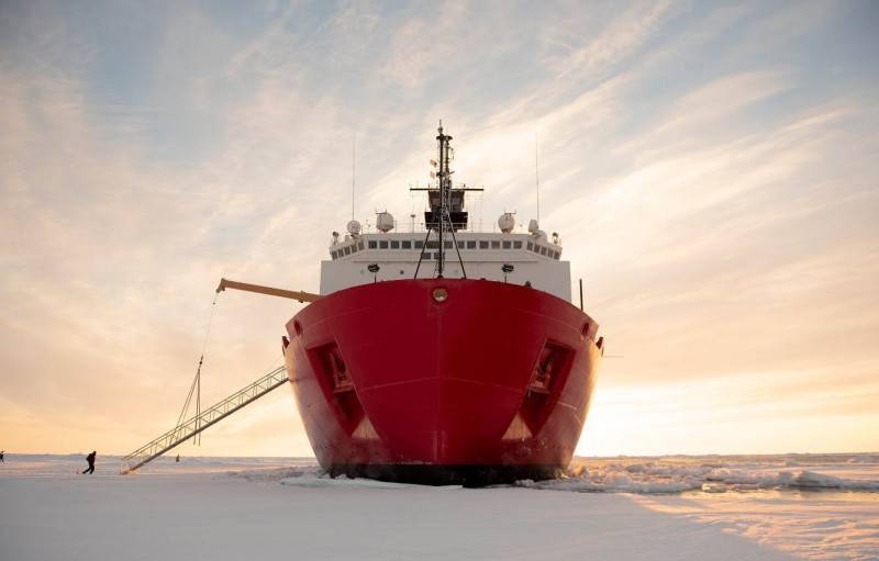 Отставание от России по численности ледоколов не означает, что Америка проигрывает в Арктике