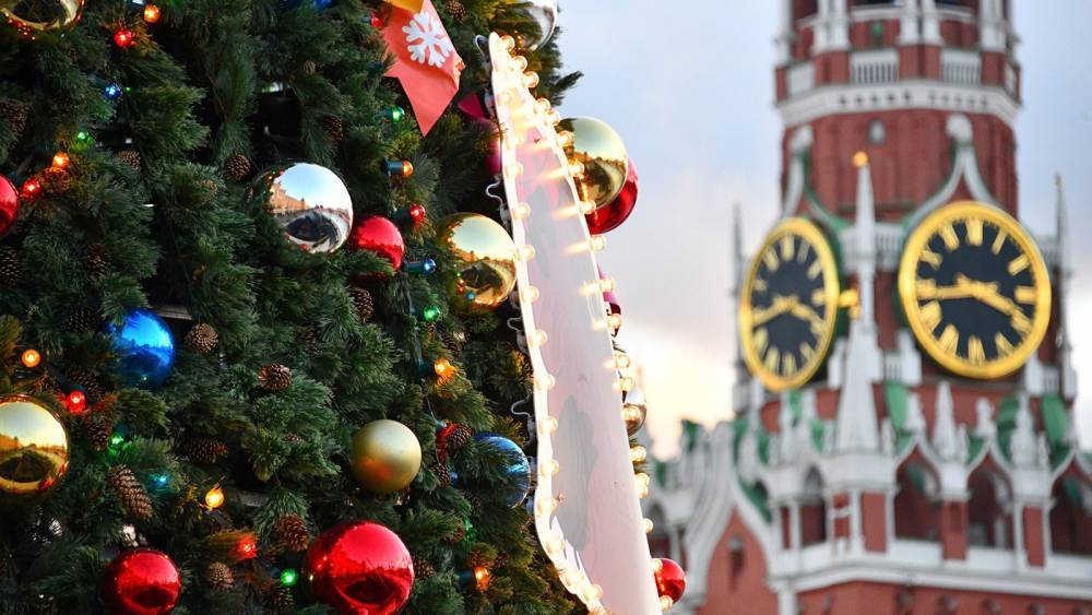Россияне готовы потратить на новогодние подарки более 10 тысяч рублей