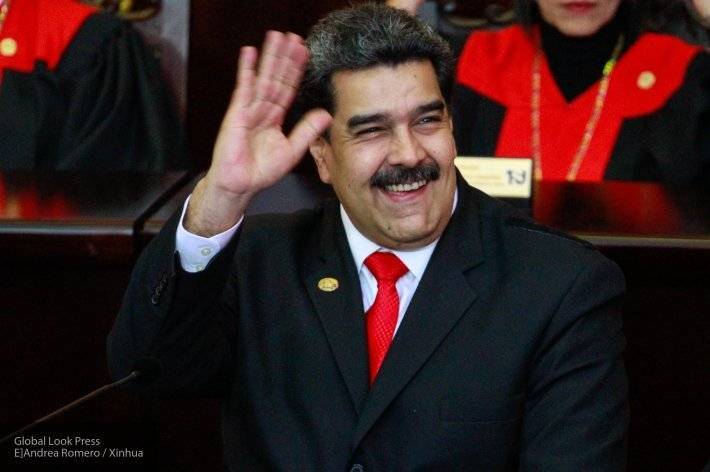 Президент Венесуэлы представил посла РФ к престижной награде за выдающиеся заслуги
