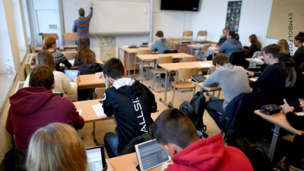 В Германии каждый пятый 15-летний школьник читает на уровне первоклассника