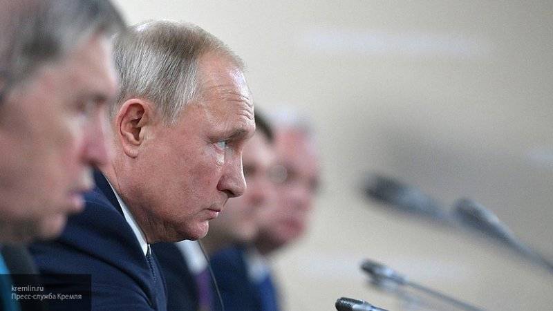 Путин назвал расширение НАТО одной из угроз для России