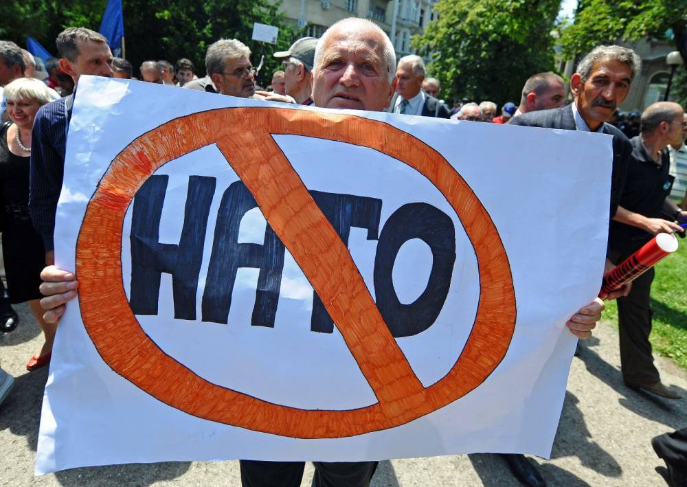 Сербия еще раз зафиксирует отказ присоединяться к НАТО