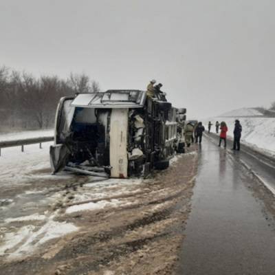 Восемь человек госпитализированы после аварии с автобусом под Воронежем