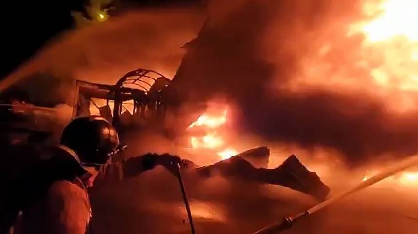 Мини-апокалипсис под Петербургом: почему загорелся огромный склад с каучуком