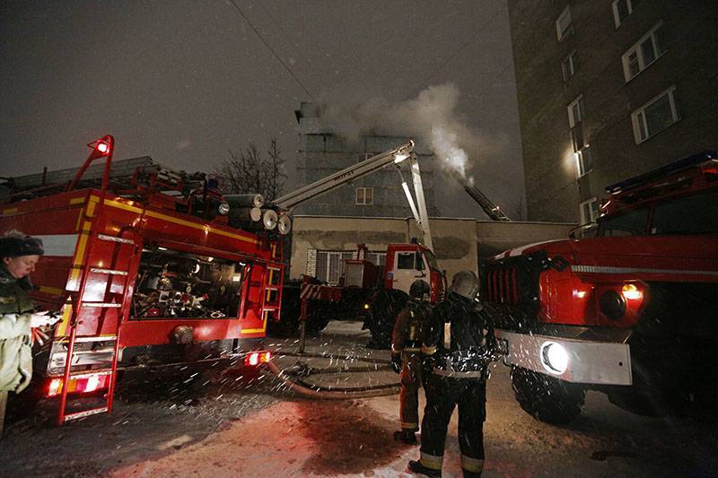 Под завалами - люди: взрыв газа в жилом доме в Белгороде (видео)