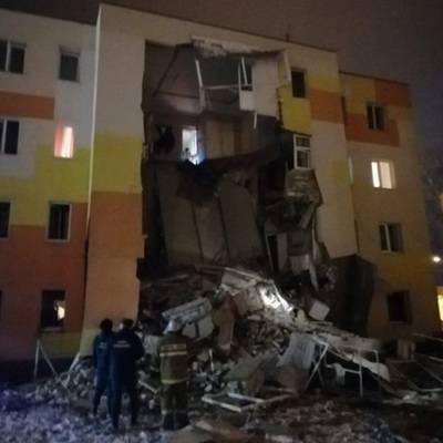 Под завалами жилого дома под Белгородом после взрыва бытового газа могут быть люди