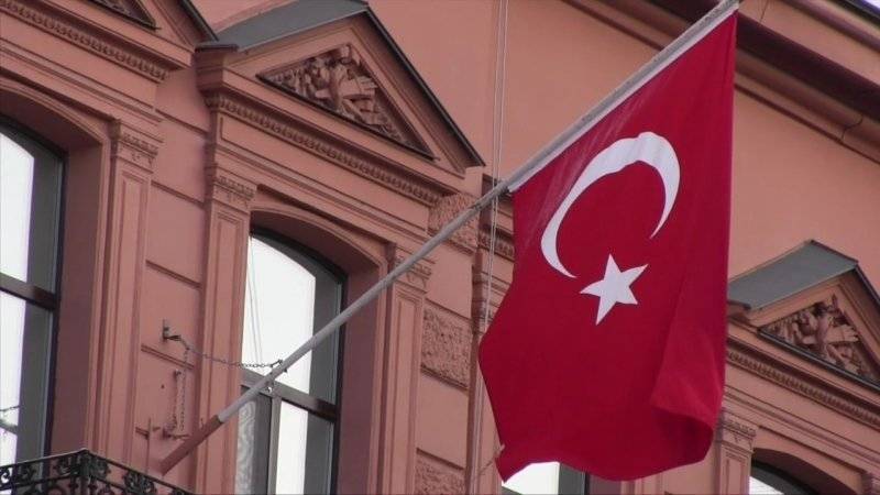 Турецкий депутат обвинил Эрдогана в коррупции из-за поставок оружия террористам ПНС Ливии