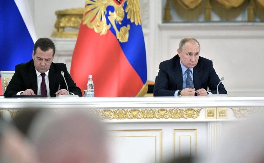 В Кремле объяснили отсутствие поздравления Путина лидерам Украины и Грузии