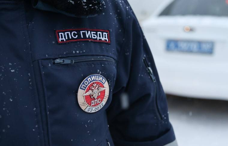 Пьяный подросток порезал лицо полицейскому в Бурятии - news.ru - с. Петропавловка - Нападение