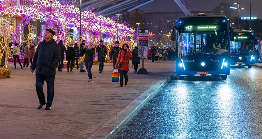 Москвичей призвали пересесть на городской транспорт до окончания часа пик