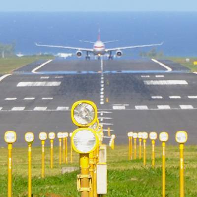 На Маврикии закрылся единственный международный аэропорт