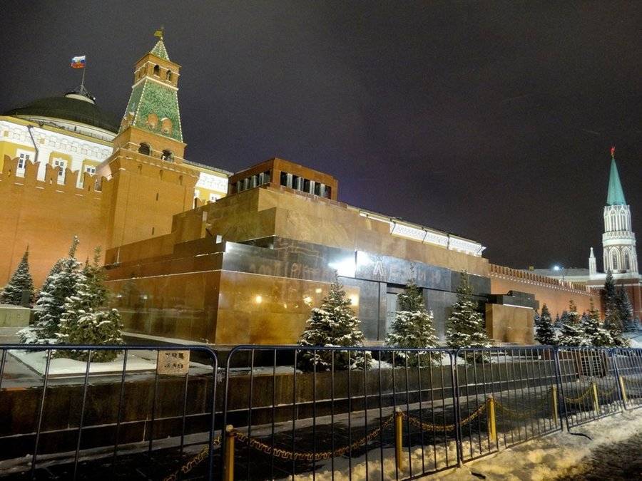 Москвичи и гости столицы не смогут посетить мавзолей Ленина 1 января