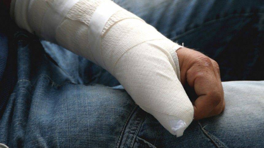1300 Пациент с переломом руки оказался в интересном положении в Новгородской области