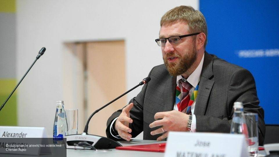 Малькевич призвал информировать россиян об угрозах, исходящих из Сети