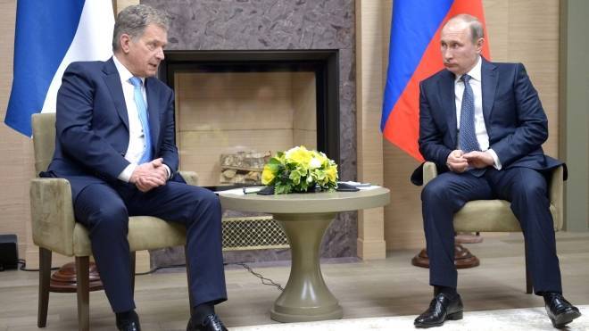 Путин обсудил Донбасс во время телефонной беседы с лидером Финляндии