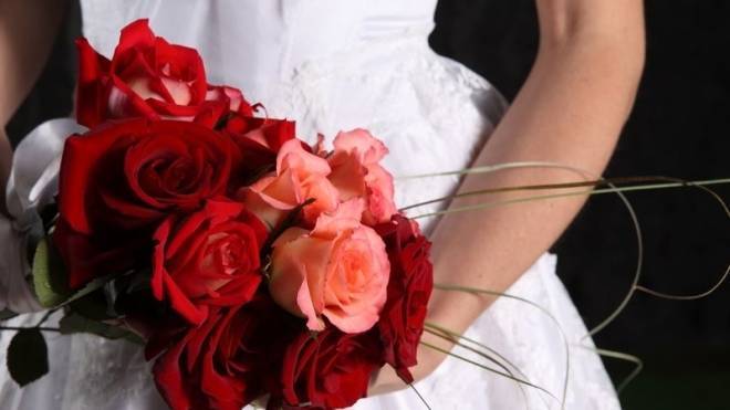 Жених отомстил неверной невесте на церемонии бракосочетания в Китае