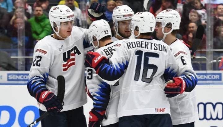 Американские хоккеисты переиграли чехов в матче молодежного чемпионата мира