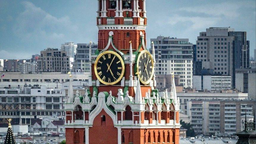 Видео: Куранты на Спасской башне Кремля отреставрировали перед Новым годом