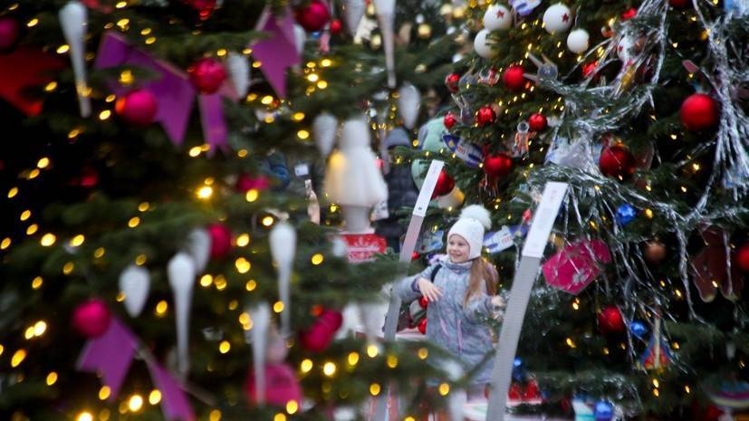 Синоптик заявил о «коротких зарядах снега» в новогоднюю ночь в Москве