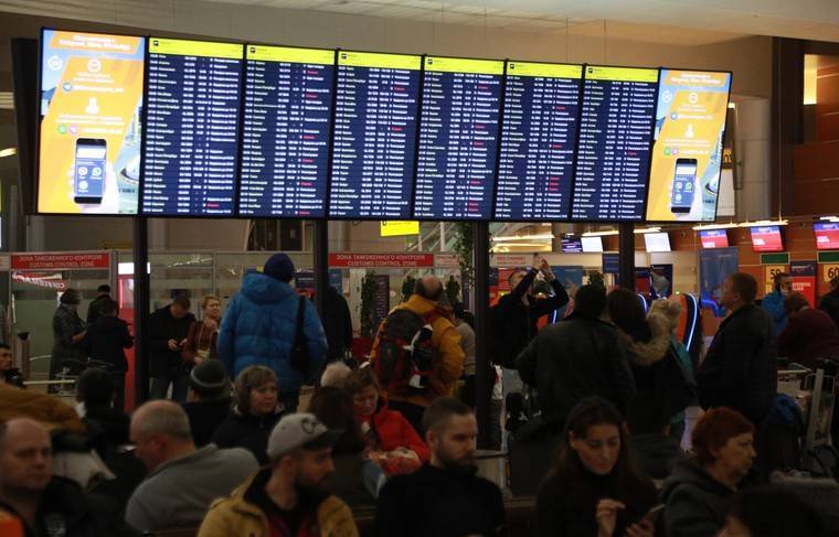 Десятки рейсов задержаны и отменены в аэропортах Москвы