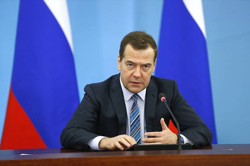 Медведев назвал газовое соглашение с Украиной "компромиссом"