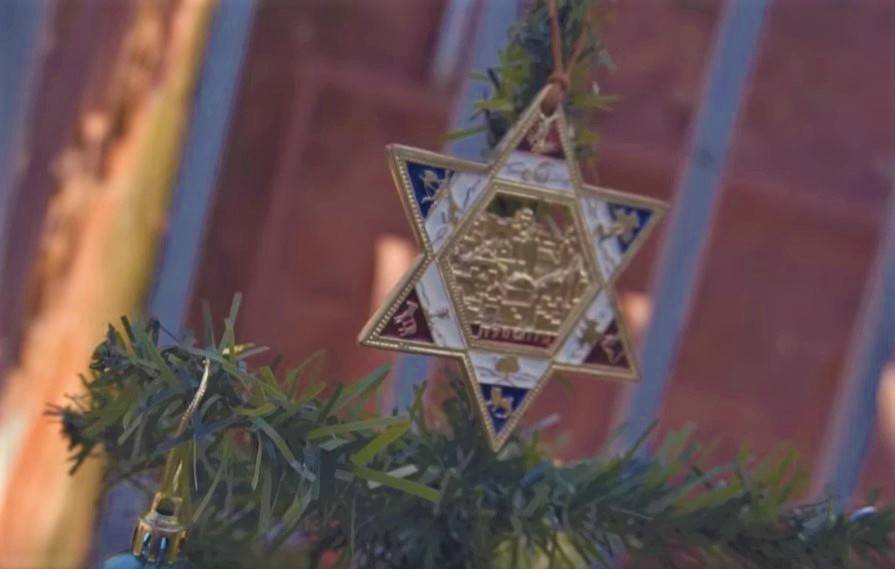 Это наш любимый праздник: Израиль поет по-русски и на иврите о Новом годе - сборник видео