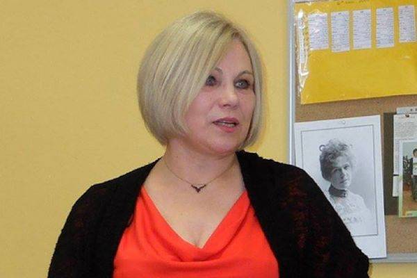 Латвийский депутат и писательница предложила сделать русский язык платным
