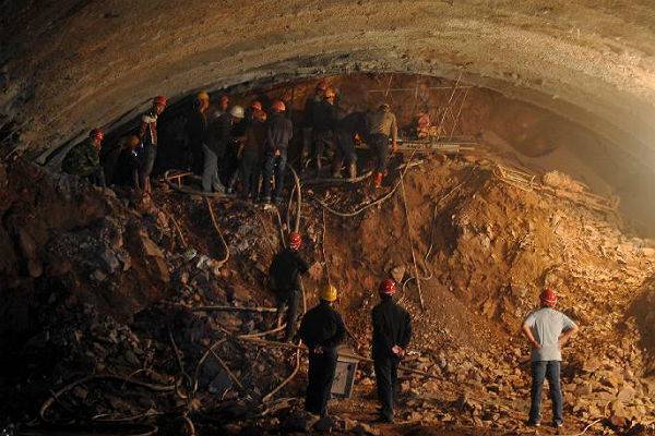 В Китае обрушился строящийся тоннель – четверо погибших