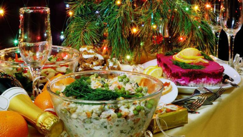 ВЦИОМ назвал топ новогодних блюд на столе россиян