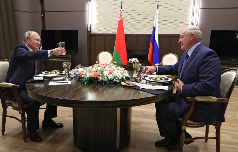 Путин и Лукашенко созвонились, чтобы обсудить поставки нефти