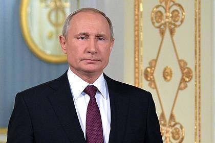 Путин поздравил россиян с Новым годом