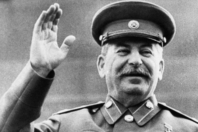 Александр Баунов - В чем ошибаются россияне, когда хвалят Сталина – Баунов - infox.ru