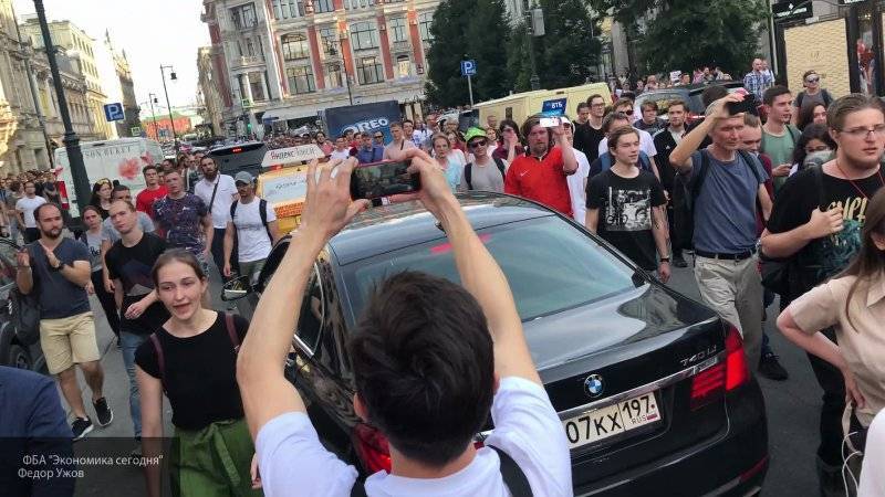 Депутат Госдумы призвал не допускать агрессии на митингах в России