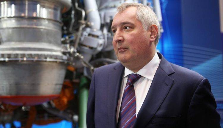 Рогозин заявил о переговорах с Индонезией об отправке астронавта в космос