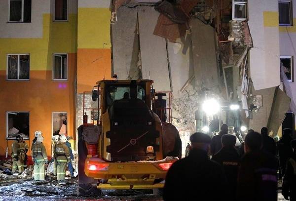 Момент обрушения дома после взрыва газа под Белгородом сняли на видео