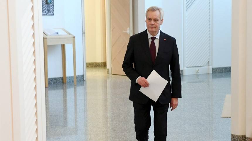Премьер-министр Финляндии ушел в отставку
