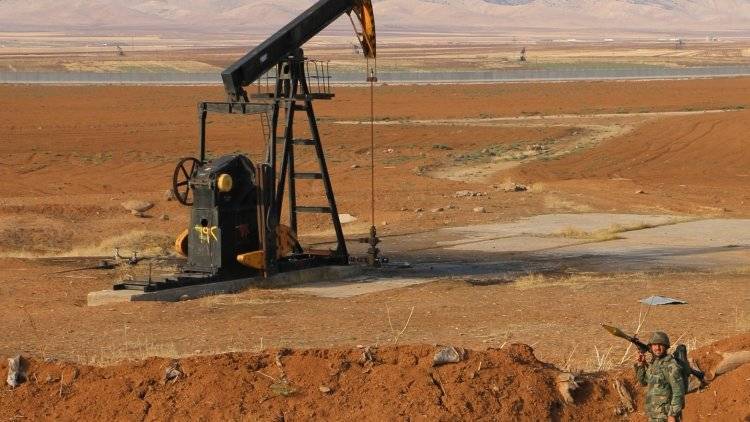 США и курдские боевики понесли потери в результате взрыва на нефтяном поле в Дейр-эз-Зоре