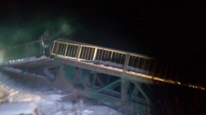 В Иркутской области обрушился мост через Макаровку