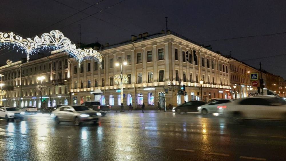 В самом центре Петербурга отказали светофоры