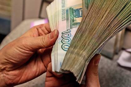 Сотрудница российского банка присвоила миллионный счет 83-летнего пенсионера