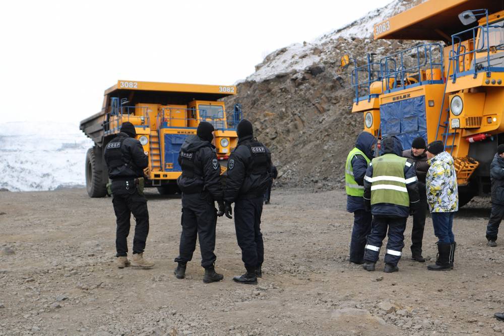 В Кузбассе руководство разреза заработало на незаконной добыче угля более 300 миллионов рублей