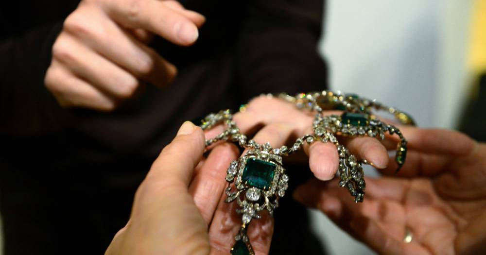 В России легализовали онлайн-продажу ювелирных украшений