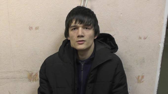 В Петербурге задержали 20-летнего таксиста, который ударил и ограбил пассажира