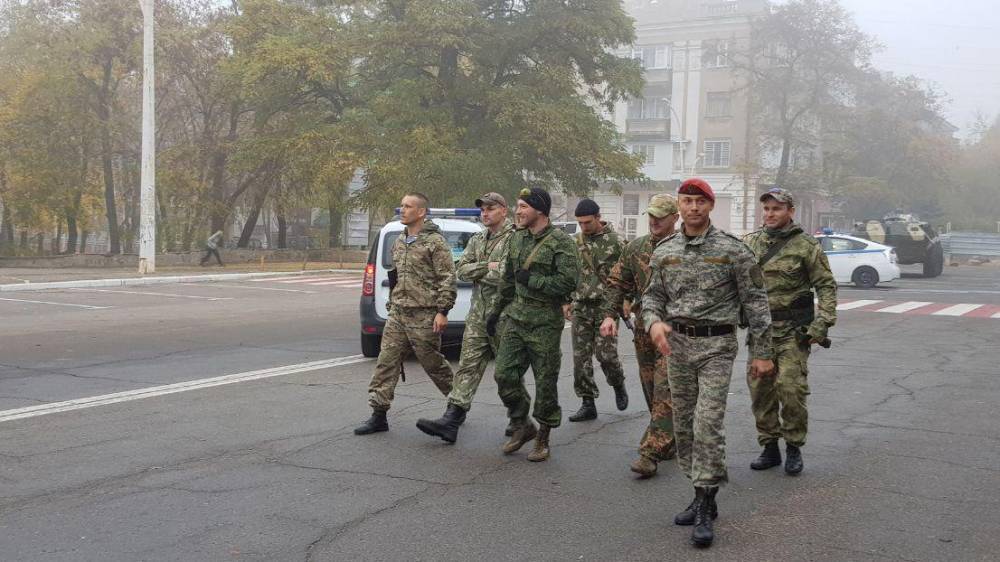 Власти ЛНР назвали пять сценариев Киева по реинтеграции Донбасса фейком