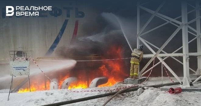 Фоторепортаж: как в Альметьевске тушат пожар на заводе «Транснефть»