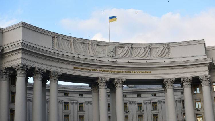 Киев озвучил детали проекта решения "нормандского саммита" в Париже