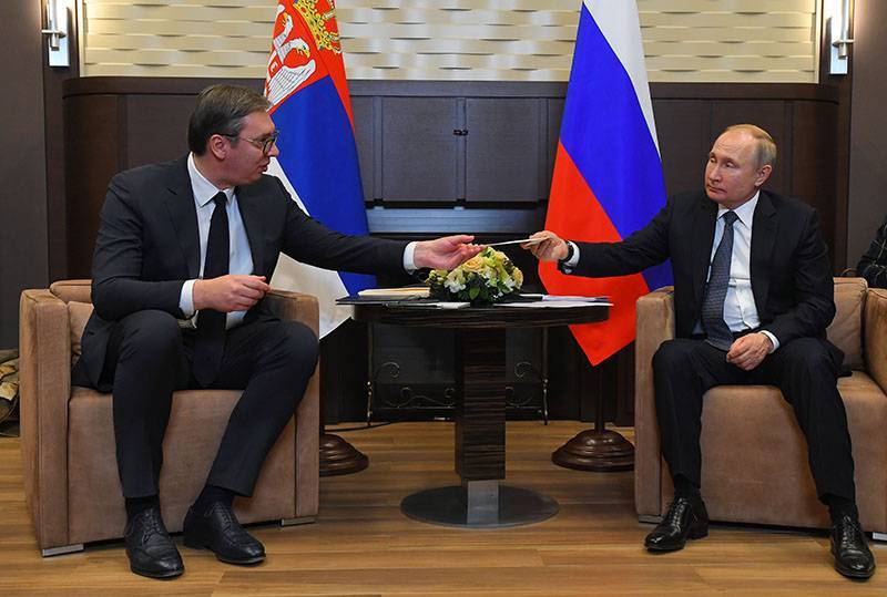 Вучич рассказал Путину о строительстве "Балканского потока"
